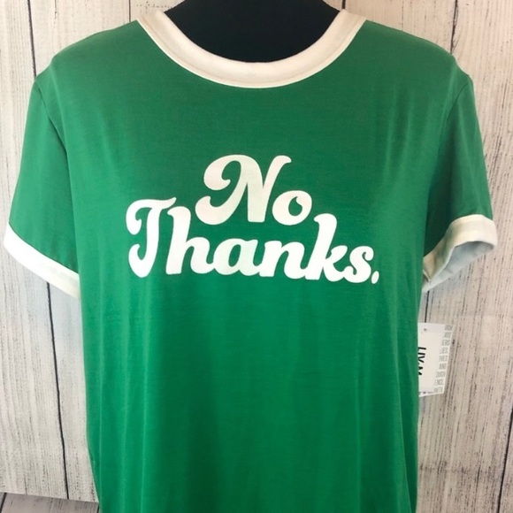 ❤️… Lula Roe Liv In | No Thanks Tee - Picture 1 of 1
